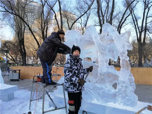 第38屆全國專業(yè)冰雕比賽 (1)