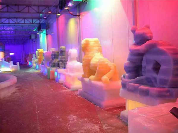 河北唐山 室內(nèi)冰雕展覽施工 (2)